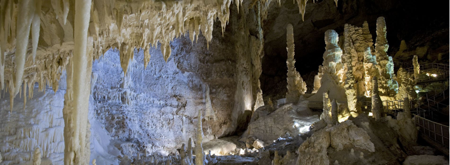 grotte-di-frasassi-ancona